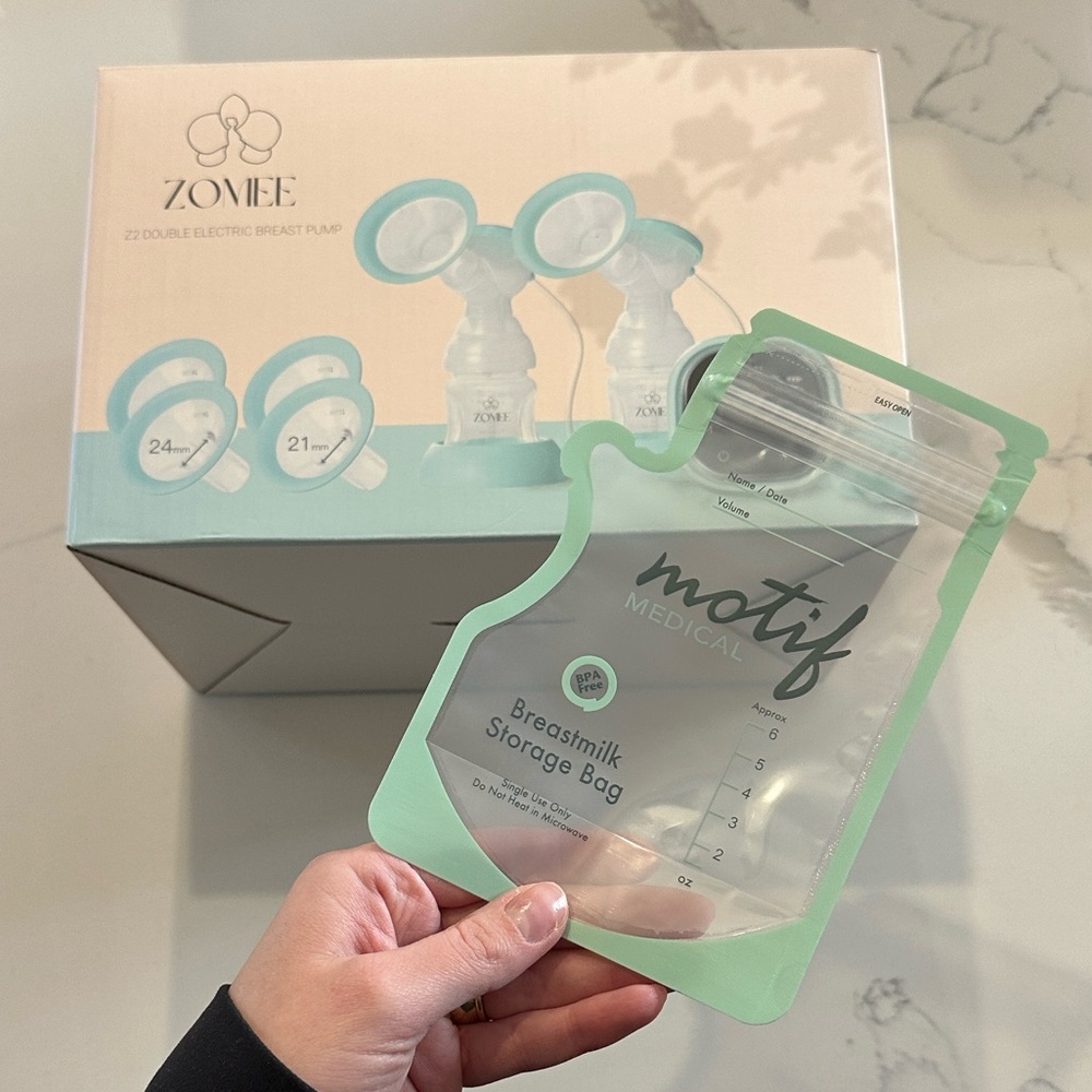 Zomee Z2 Pump And 1 Bag Of Motif Breastmilk Bags
